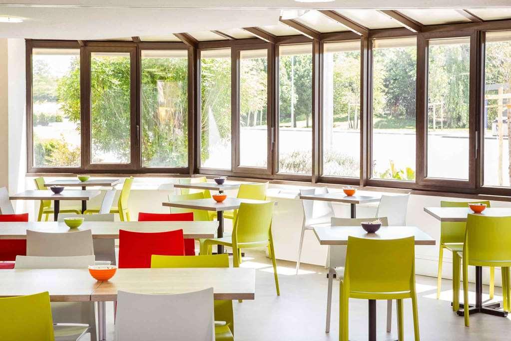 Hotel Ibis Styles Niort Poitou Charentes Vouille  Restaurant foto