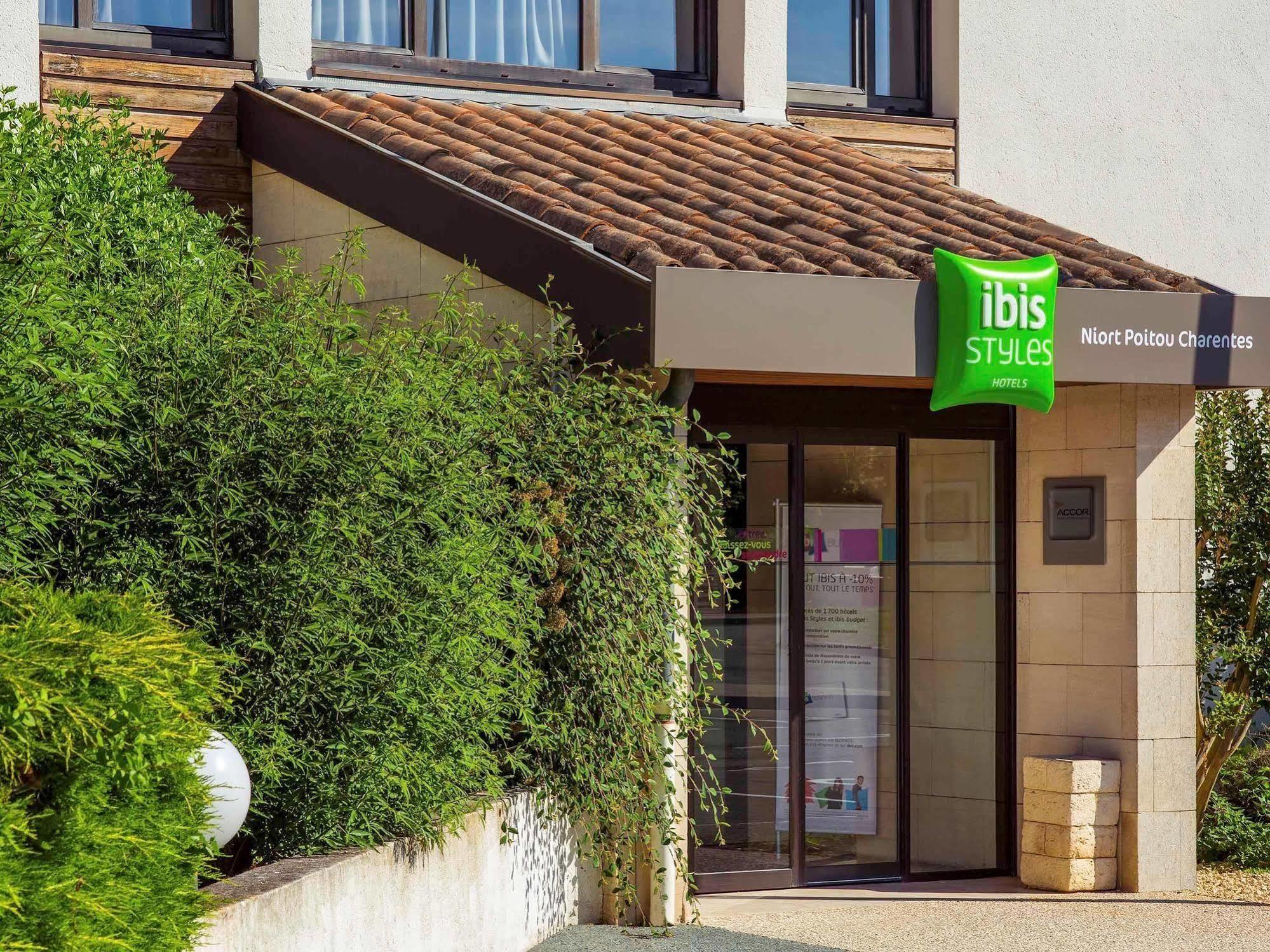 Hotel Ibis Styles Niort Poitou Charentes Vouille  Exterior foto